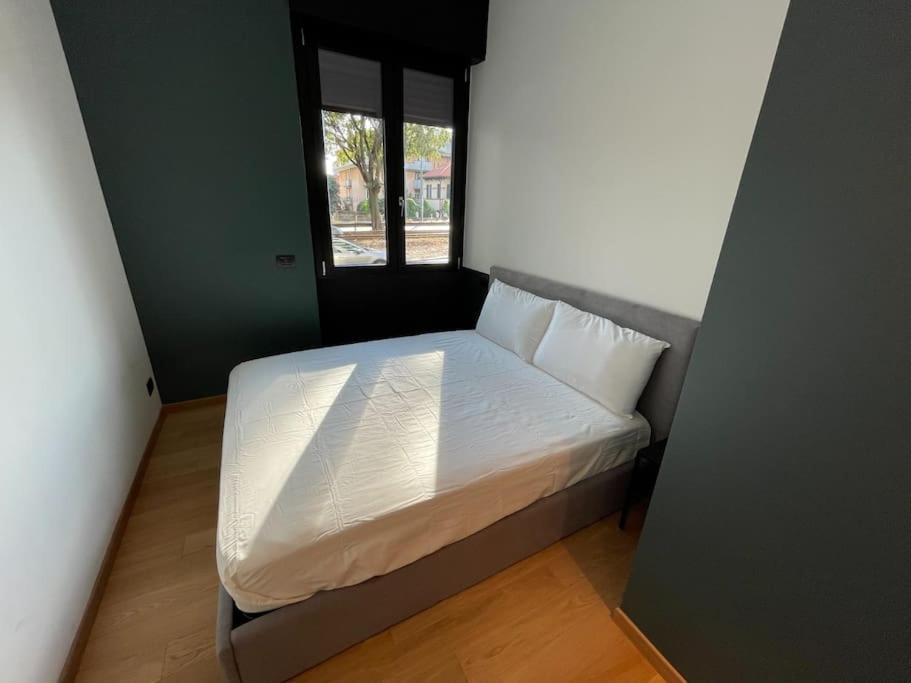 Bnb Capital Milano Central Station - Black Kültér fotó